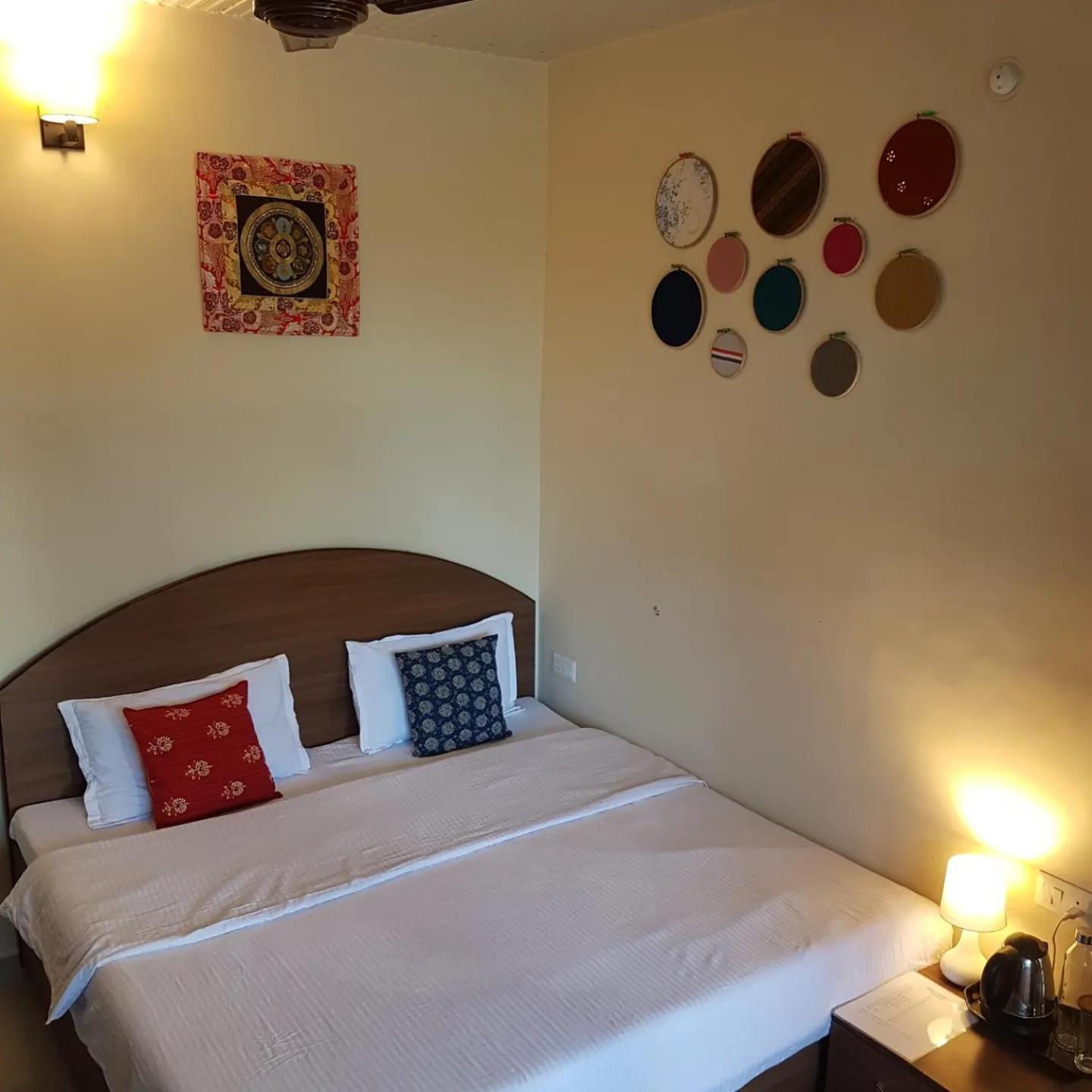Aditya Homestay Bir-Billing Surrounded By Mountains Exterior foto