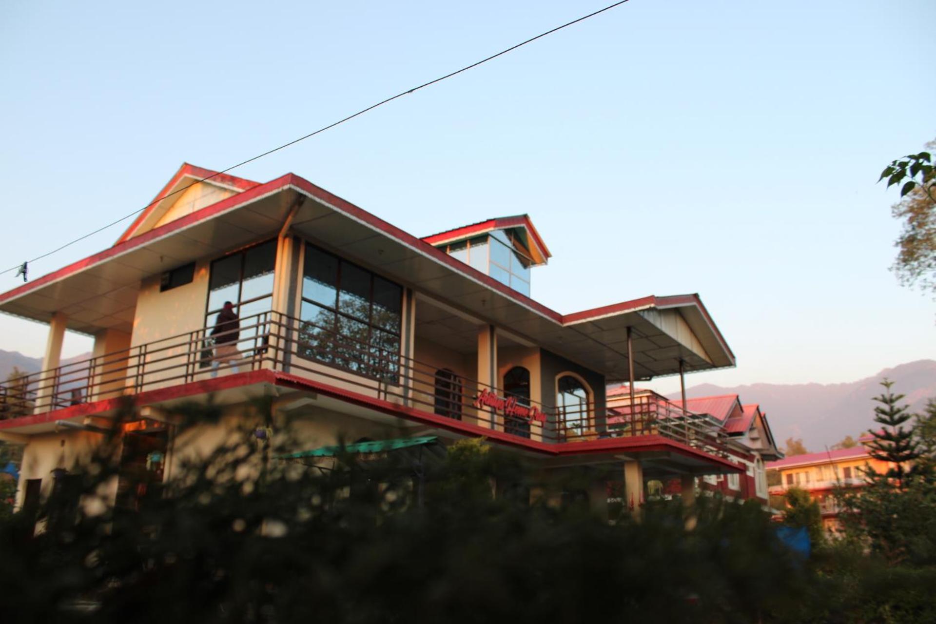 Aditya Homestay Bir-Billing Surrounded By Mountains Exterior foto