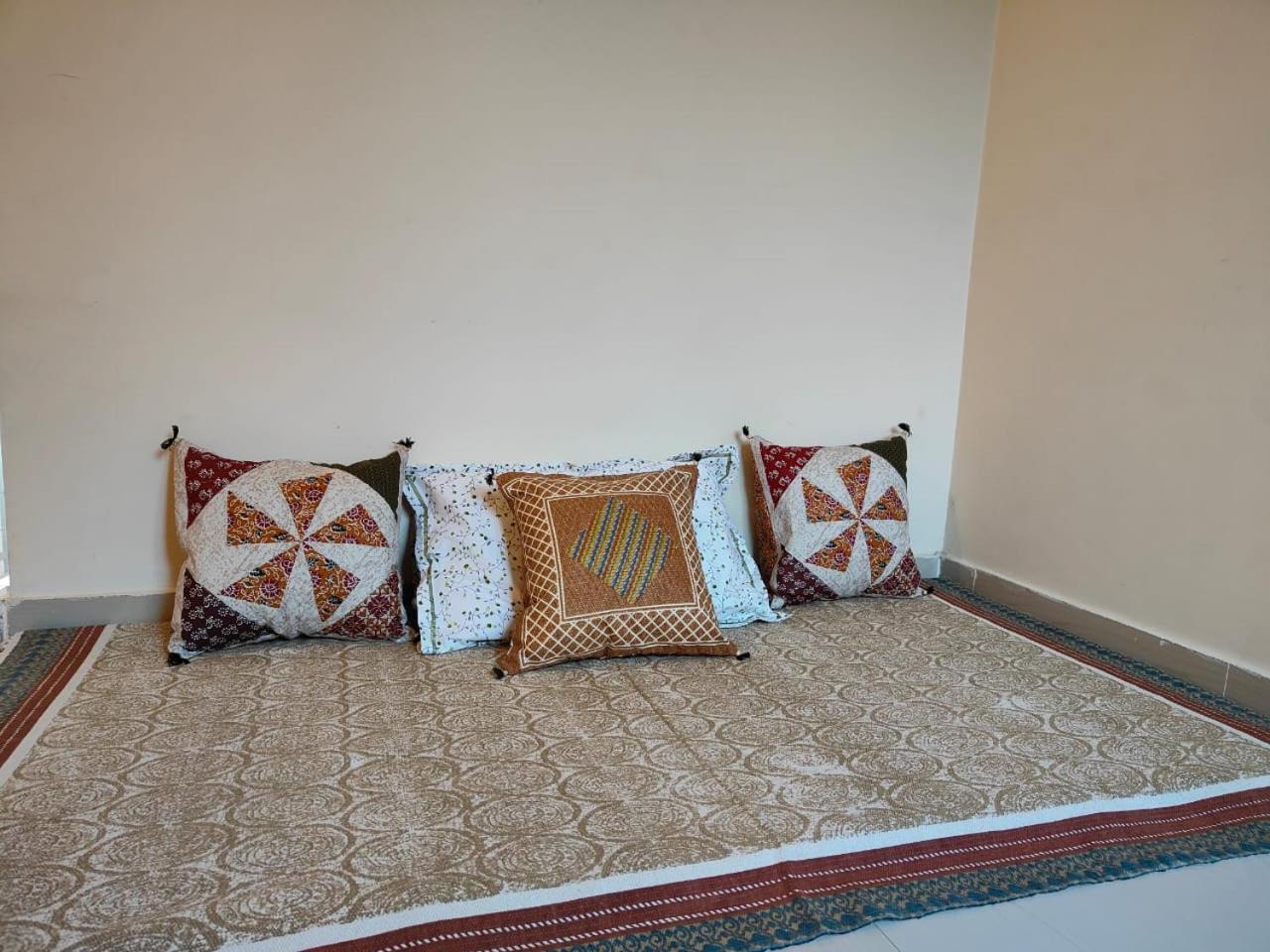Aditya Homestay Bir-Billing Surrounded By Mountains Exterior foto