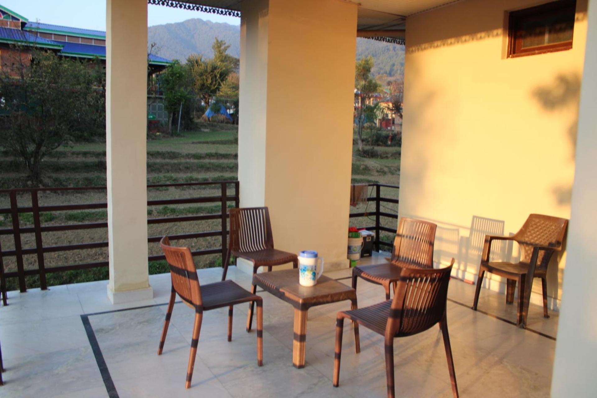 Aditya Homestay Bir-Billing Surrounded By Mountains Exterior foto