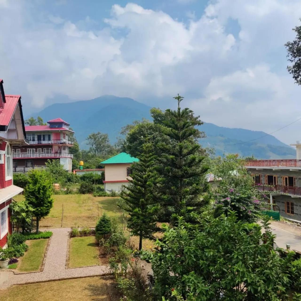 Aditya Homestay Bir-Billing Surrounded By Mountains Exterior foto